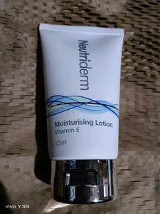 Neutriderm Moisturizing Lotion