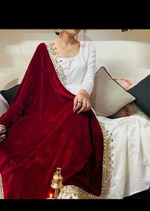 gown