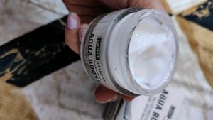 Aqua boost professional gel face moisturizer 🧴