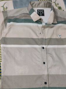 Shirt With Green Combination Colors