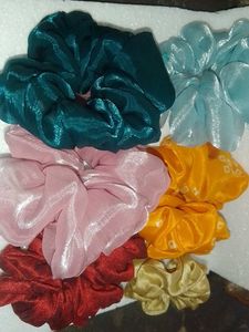 Hand Made Scrunchies ✨🥰