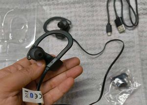 itek Wireless Sports Earbuds @ 70% Off