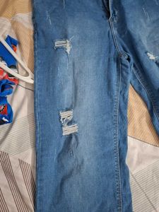 Ripped Wide-Leg Jeans