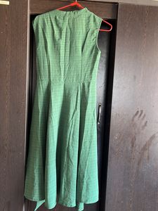 Open Green Sleeveless Jacket Dress With Belt A