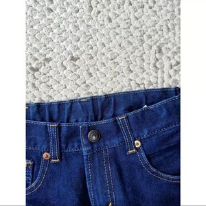 Levi&#39;s Dark Wash Jeans