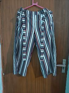 Striped Cropped Pants