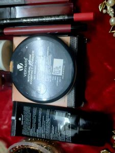 Makeup And Jewellery Combo Sets
