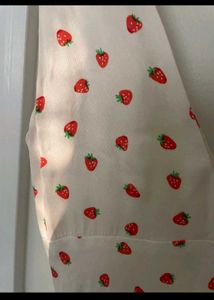 Zara Strawberry🍓 Print Viscose Mini Fit Flare