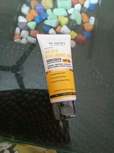 Dr. Sheth&#39;s Haldi &amp; Hyaluronic Acid Sunscreen SPF