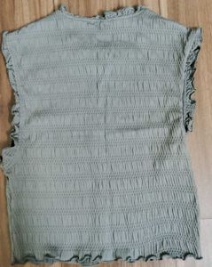 H&amp;M Smocked Crop Top