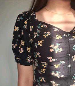 BLACK FLORAL TOP 🖤💐✨️