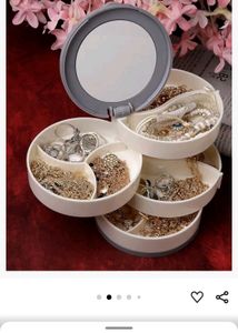 4-Layered Rotating Jewelryorganizer Box Mirror