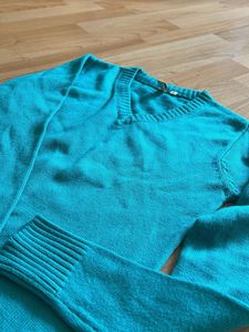 Beautiful wooden cute sweater Top