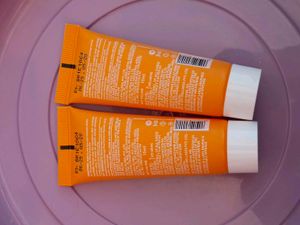 Dot &amp; Key Face Wash