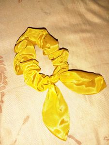 Yellow Scrunchie Set