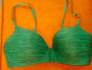 Victoria&#39;s Secret Light Pad Wireless Bra