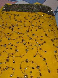 i am selling weeding wear saree With Blouse
