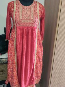 Elegant Red Embroidered Kurta Set