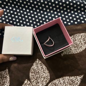 Giva V Shaped Ring