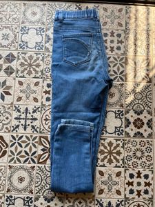 Jeggings/ Skinny Jeans(stretchy)