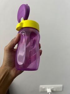 Tupperware baby Sipper