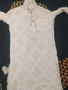 White Embroidered Kurta With Sequence Detailing