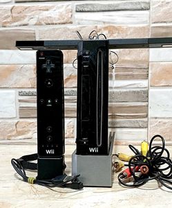 Nintendo Wii Console & Accessories
