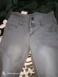 Gray High-Waisted Jeans