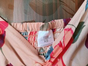Balloon Sleeve Crop Top
