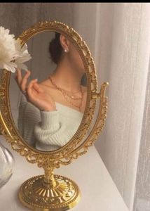 Aesthetic Mirror