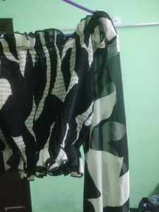 Off Shoulder Elastane Top With Net Puffed Sleeves