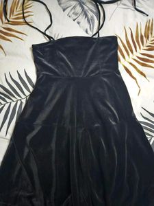Black Velvet Dress With Lace🖤🖤🖤