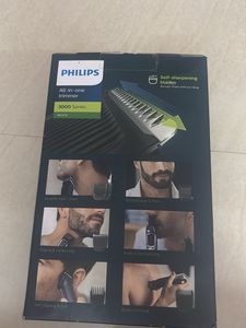 Brand new Philips 7 in 1 trimmer