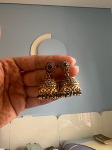 4 Pairs Of ethnic earrings