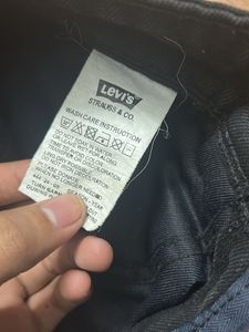 Levi&#39;s Black Denim Jeans