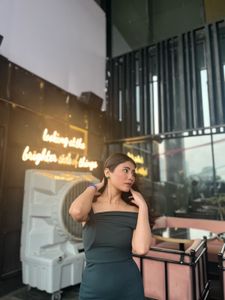 Elegant Off-Shoulder Dress