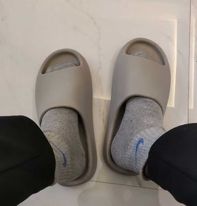 Zudio Foam Sliders – Beige | Size 9 | Brand New
