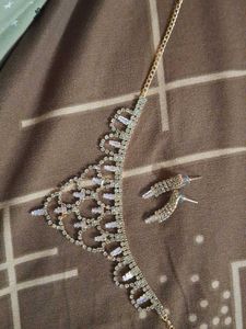 Rhinestone Necklace &amp; Earring Set