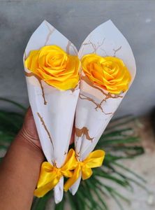 Single Rose Bouquet