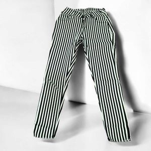 Trendy Vertical Black & White Striped Straight Fit