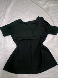Imported Ruffled Collar Black Tee