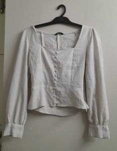 Chic White Top