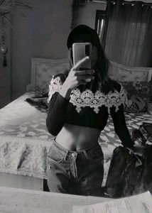 Cropped Long Sleeve Top