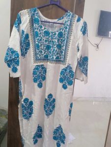New White Colour Kurti With Heavy Neck Design