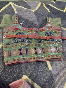 Zari Work Crop Top With Skirt