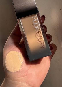 Huda Beauty faux filter luminous matte Foundation