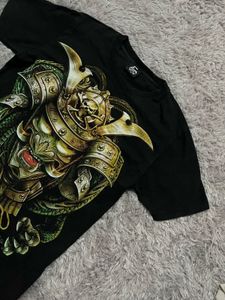 Graphic tshirt