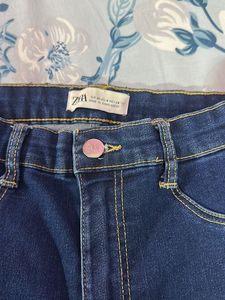 Zara ripped Jeans
