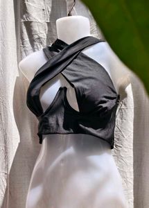 9J. SEXY SHEIN HALTER NECK TOP