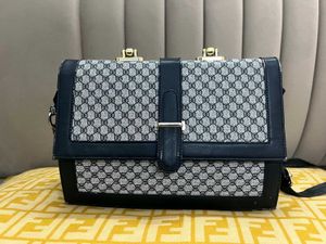 WOMENS BAG WITH SLING